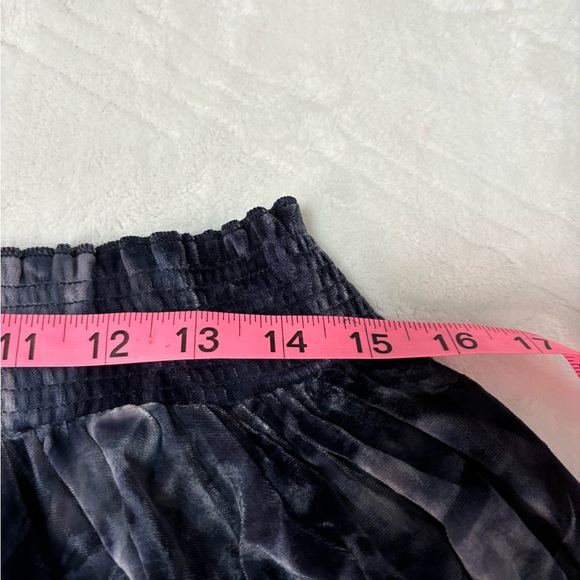 American Eagle Crushed Velvet Off Shoulder Shirt Size XS - Picture 9 of 11